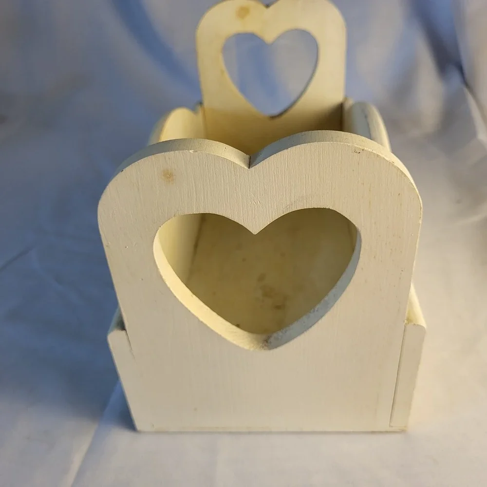 Vintage Handpainted Wooden Caddy Hearts Cottagecore 12